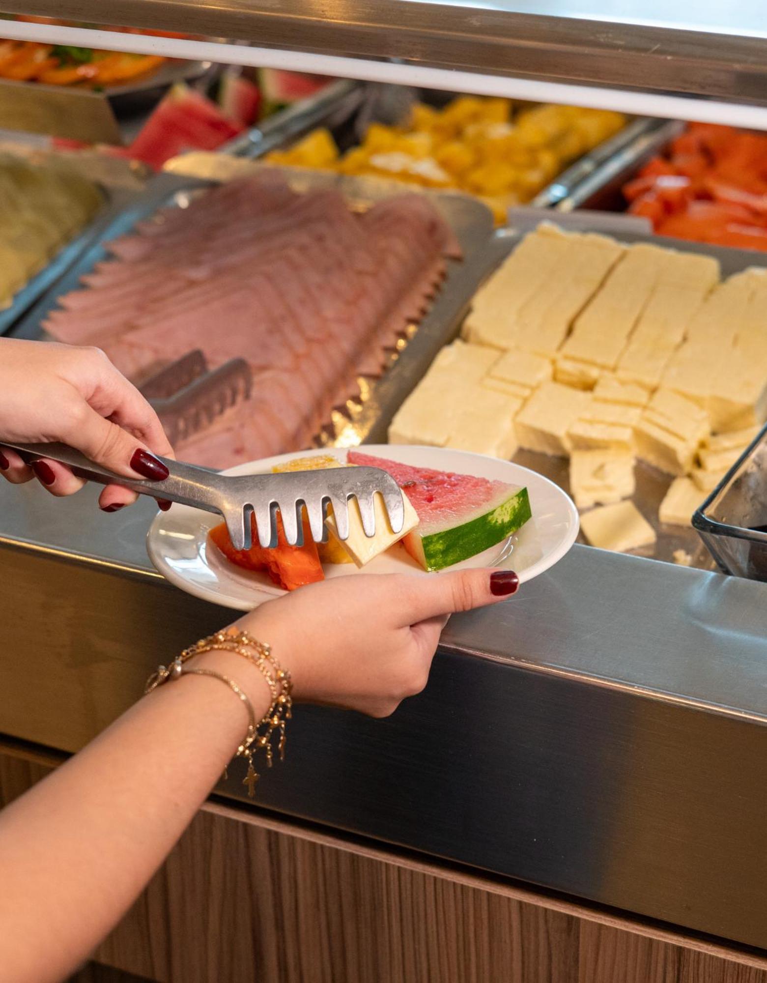 Ibis Cartagena Marbella Hotel Ngoại thất bức ảnh